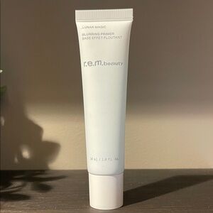R.E.M. Beauty Lunar Magic Blurring Primer
